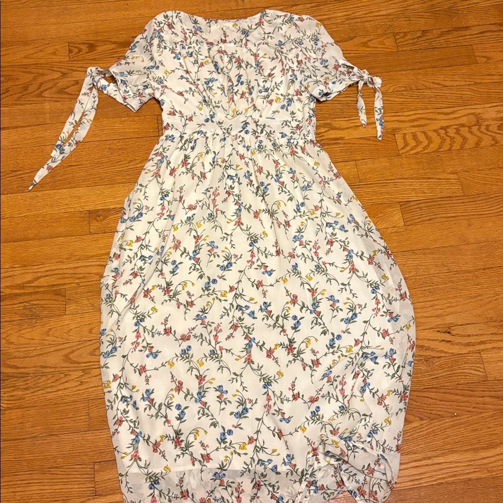 Lost in Lunar Floral Dress🩵 - Picture 7 of 8